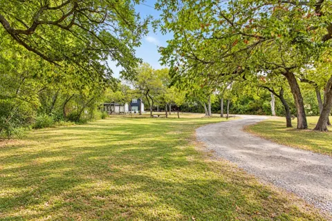 4072 County Road 711d