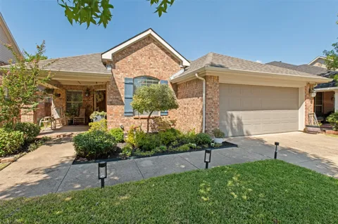 2944 Vacherie Lane