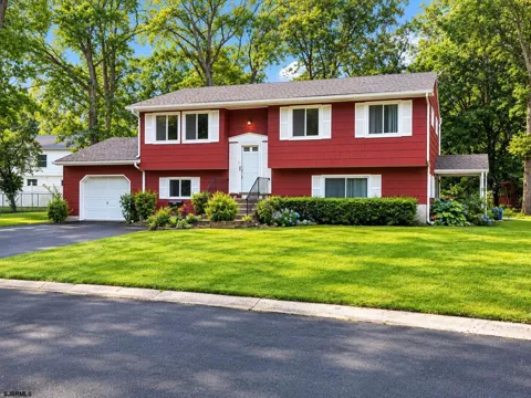 6351 Beech