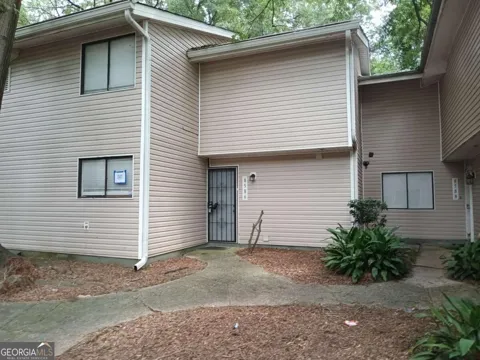 8586 Creekwood WAY