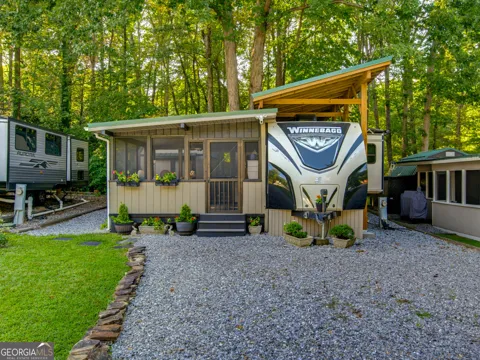 324 Leisure Acres DR