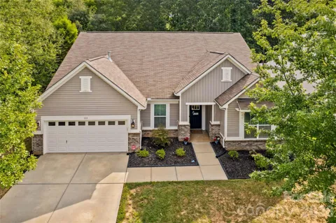 111 Paradise Hills Circle