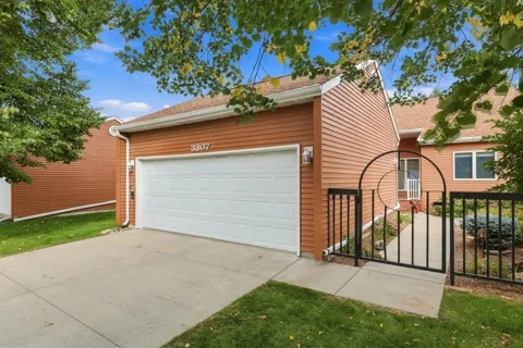 3307 W Prairiewood Drive S