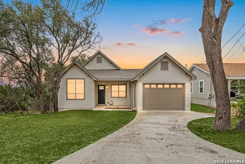 1454 Laurie Dr