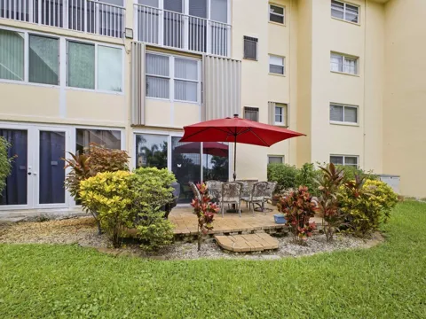 2620 NE 1st Court #1050