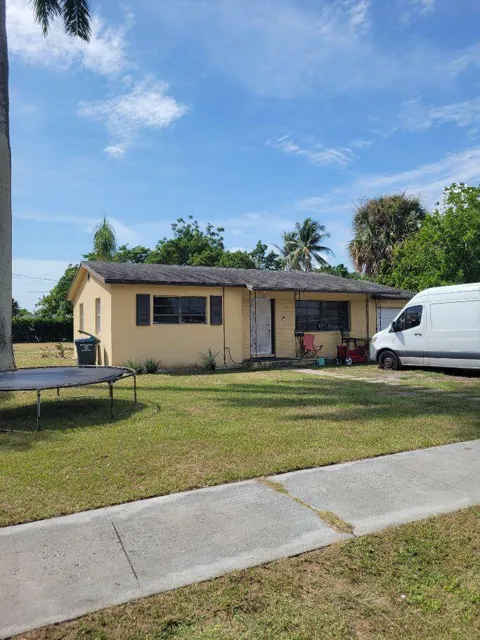 730 W ILEX DRIVE
