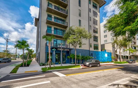 401 NW 1ST AVENUE #206