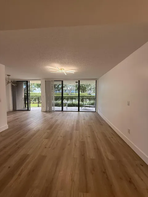859 JEFFERY STREET #1030