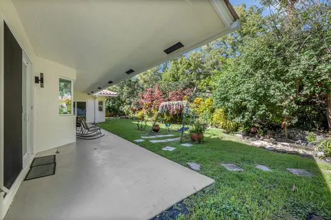4166 NW 66th Terrace
