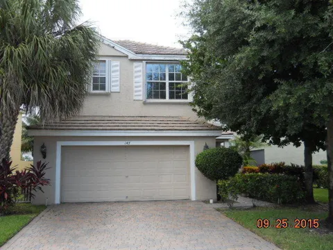 147 Kensington Way