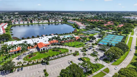 6269 Pointe Regal Circle #307