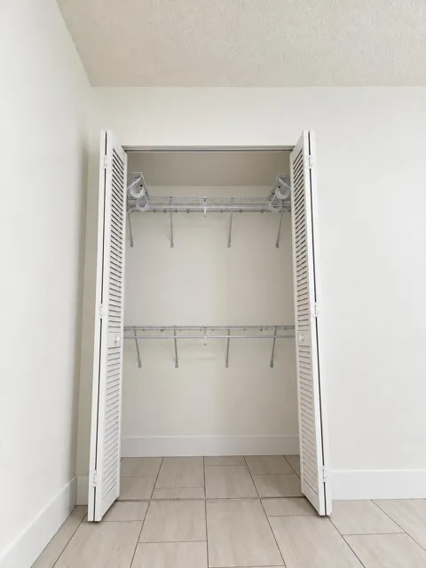 138 S CYPRESS ROAD #218