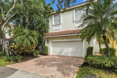 1115 PAPAYA STREET
