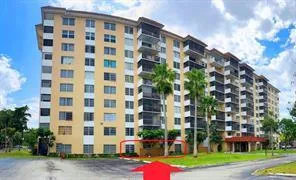 4174 Inverrary Drive #103
