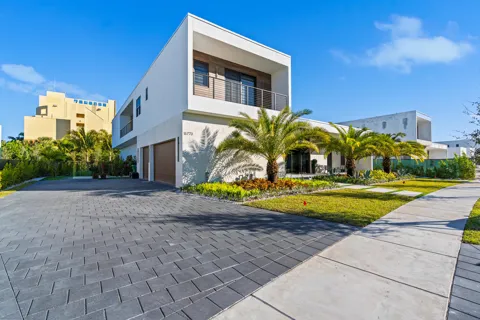 16773 Botaniko Drive S
