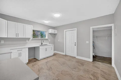 2731 NW 6TH COURT