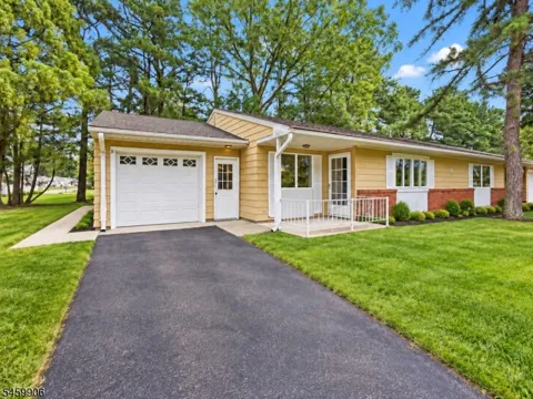 51 Maine Ave #B Unit B
