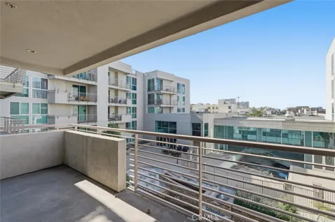267 S San Pedro #315