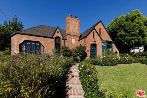 4207 Dundee Drive