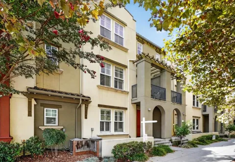211 W Evelyn Avenue