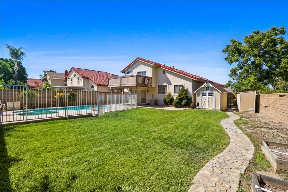 7043 Sterling Court Rancho Cucamonga, CA 91701