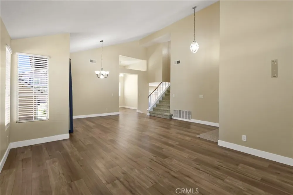 7043 Sterling Court Rancho Cucamonga, CA 91701