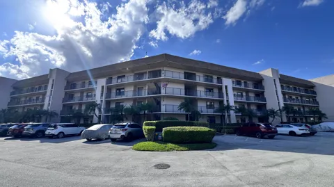 10207 Sunrise Lakes Boulevard #407