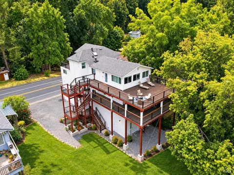 15861 River Road