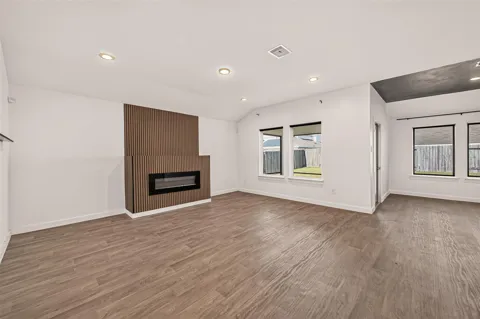 1710 Mountain Echo Drive