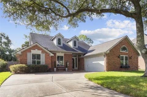 910 Knotty Elmwood Trail