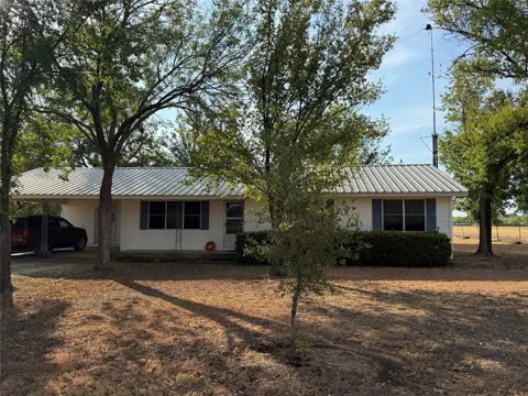 467 County Road 2371