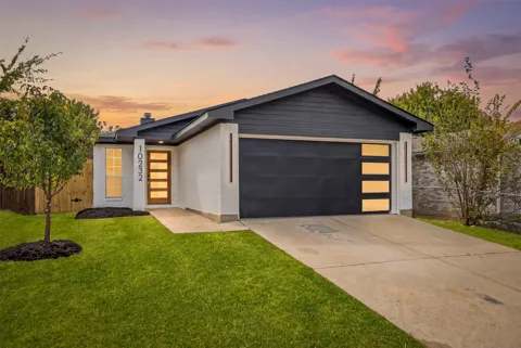 10232 Blackjack Oaks Drive