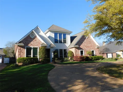 204 Summertree Court