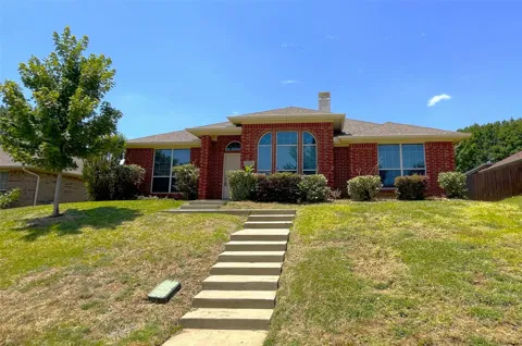 1534 Steamboat Trail