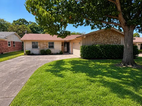 8945 Flicker Lane