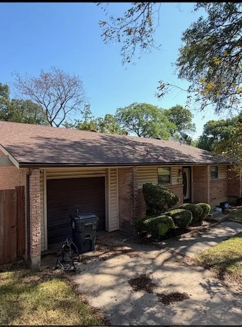 1907 Canelo Drive