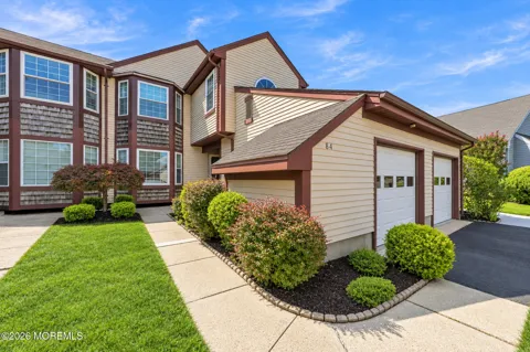 8 Rothwell Drive #8A
