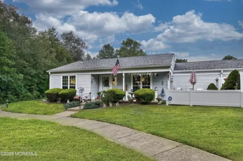 483 Winfield Court