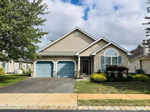 10 Woodview Drive