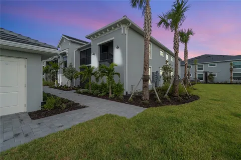 15465 GREEN ACRES AVENUE #2518