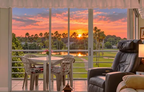 3871 Via Poinciana #407