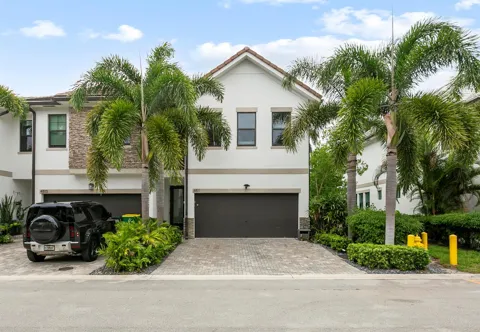 4511 E AQUA BELLA LANE