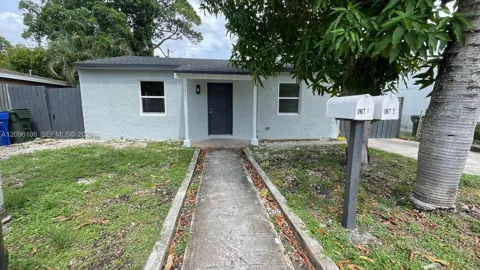 1420 NW 2nd Ave #1