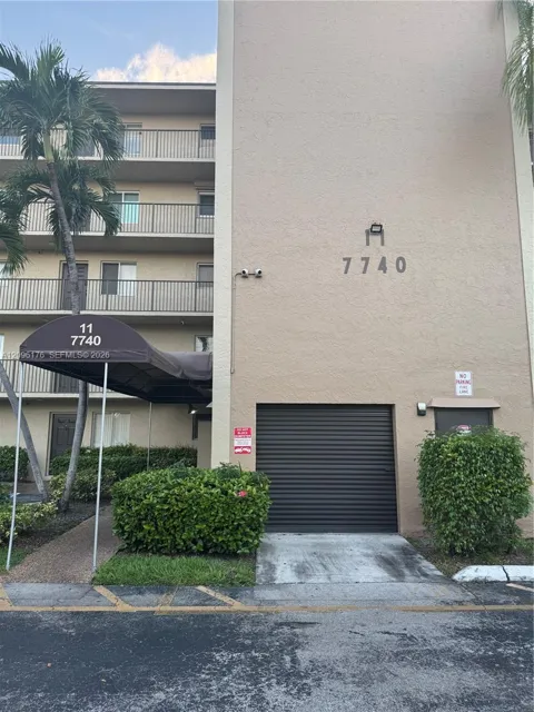 7740 NW 50th St #405