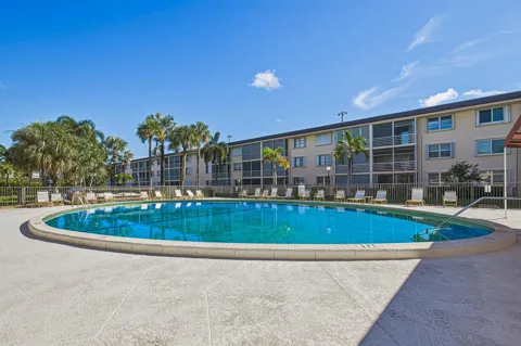 4500 FEDERAL Highway #358G