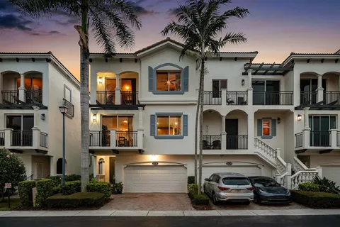 3131 Waterside Circle