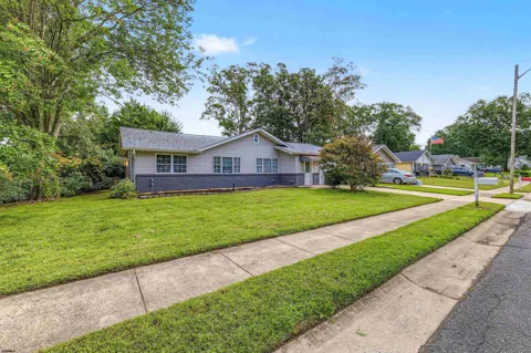 2 Poplar Ave