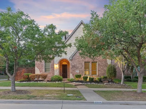 2948 Clearfork Trail