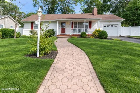 126 Forest Road