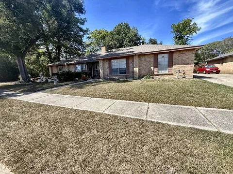 2231 Spring Dusk Lane